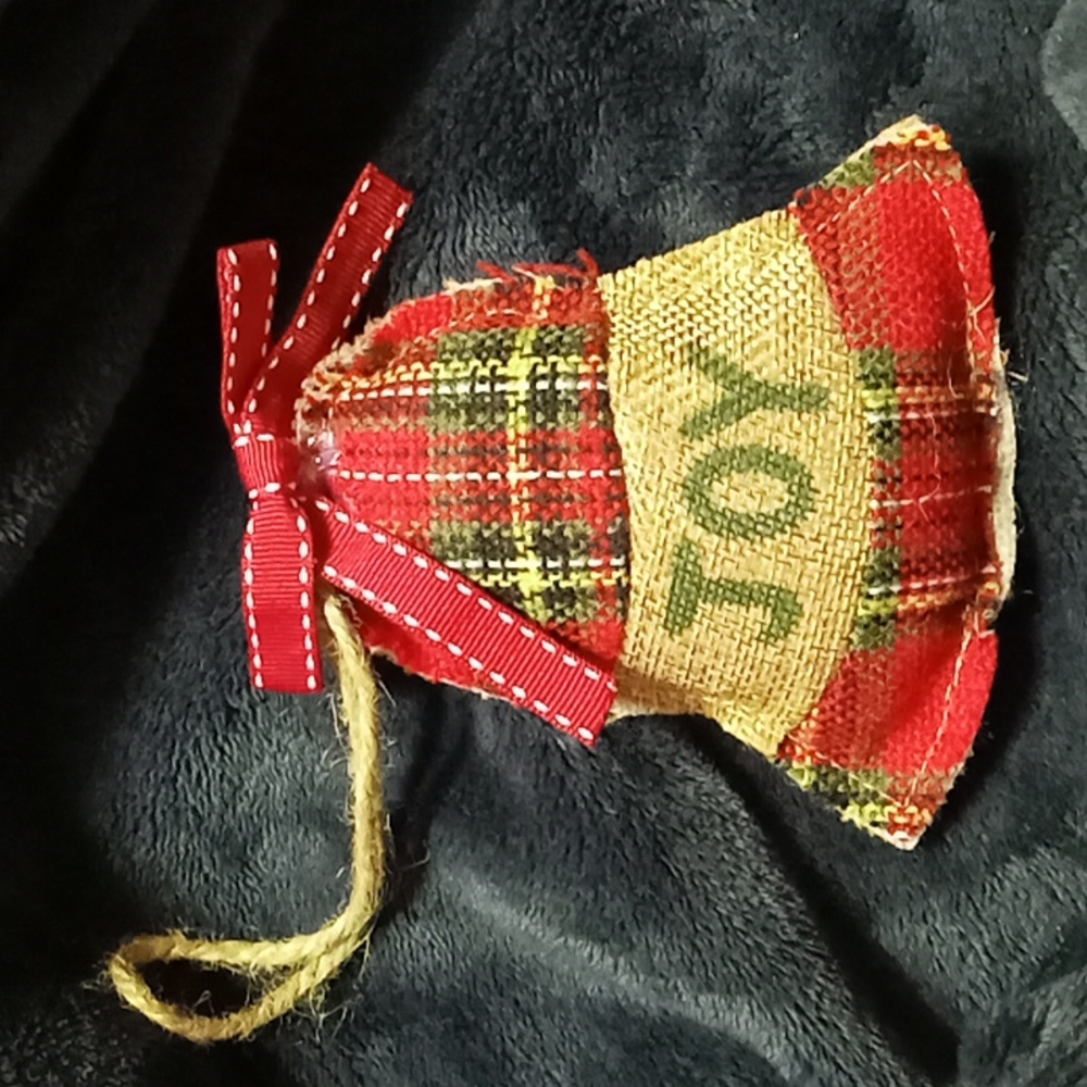 NWOT Plush Plaid Christmas Ornament